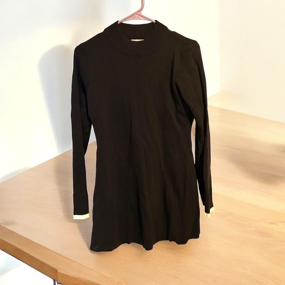 RIHOAS Classic Black Knit Top